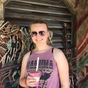 Meet your Posher, Ashley